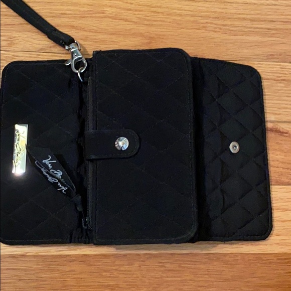 Vera Bradley wristlet - Picture 4 of 8